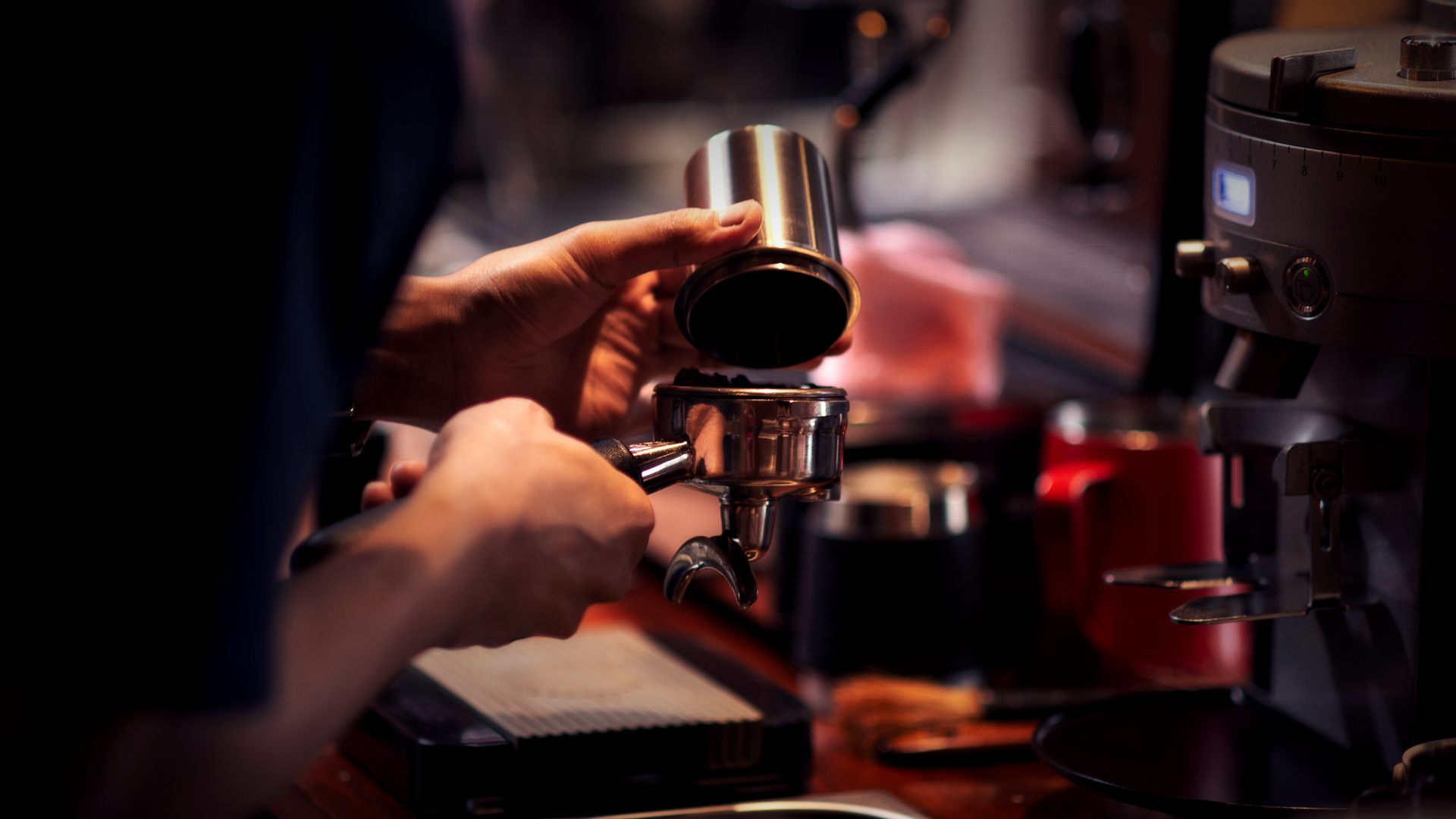5 tips for local coffee shops to overcome the big chains